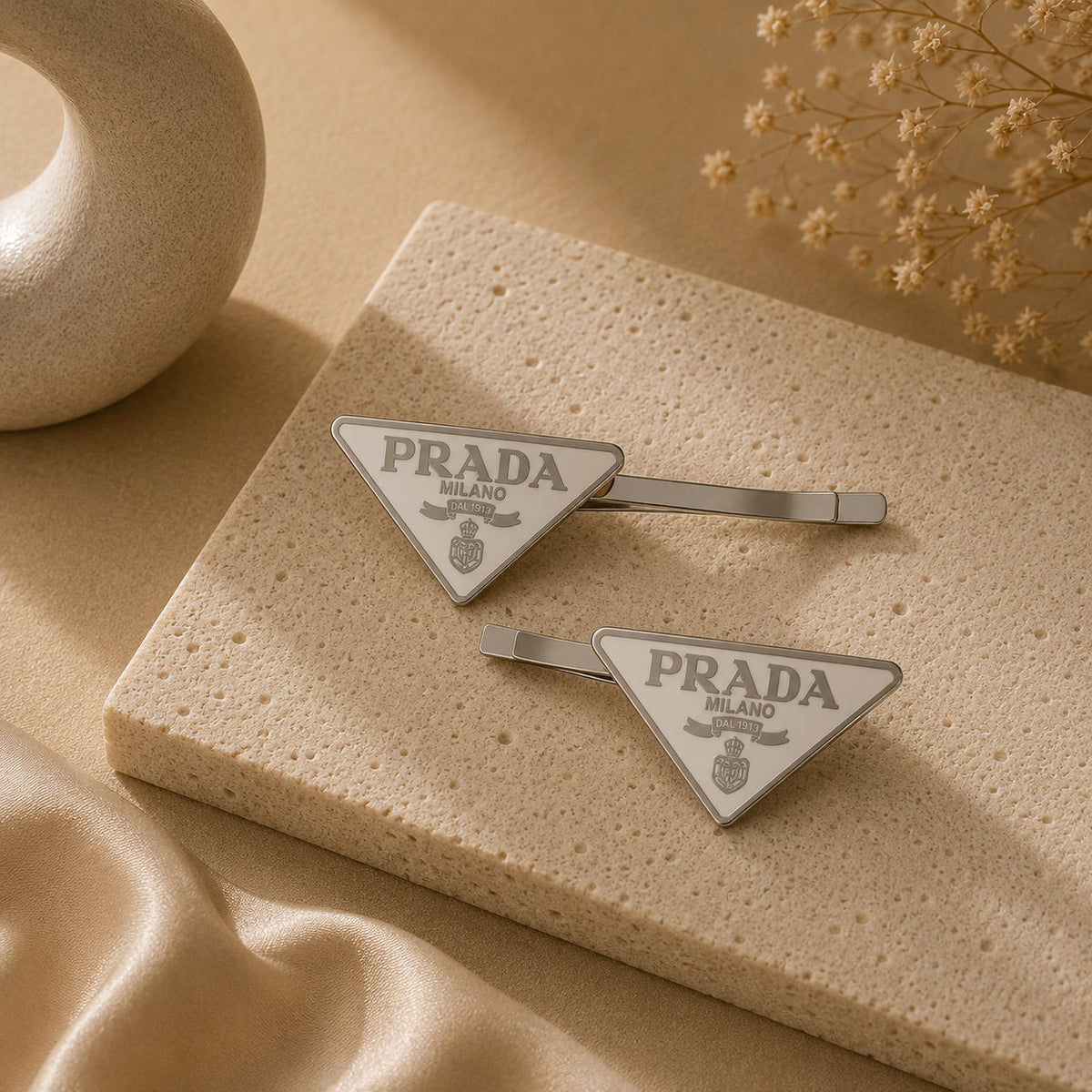 Presilha De Cabelo Triangular P.R.A.D.A - imagem 2