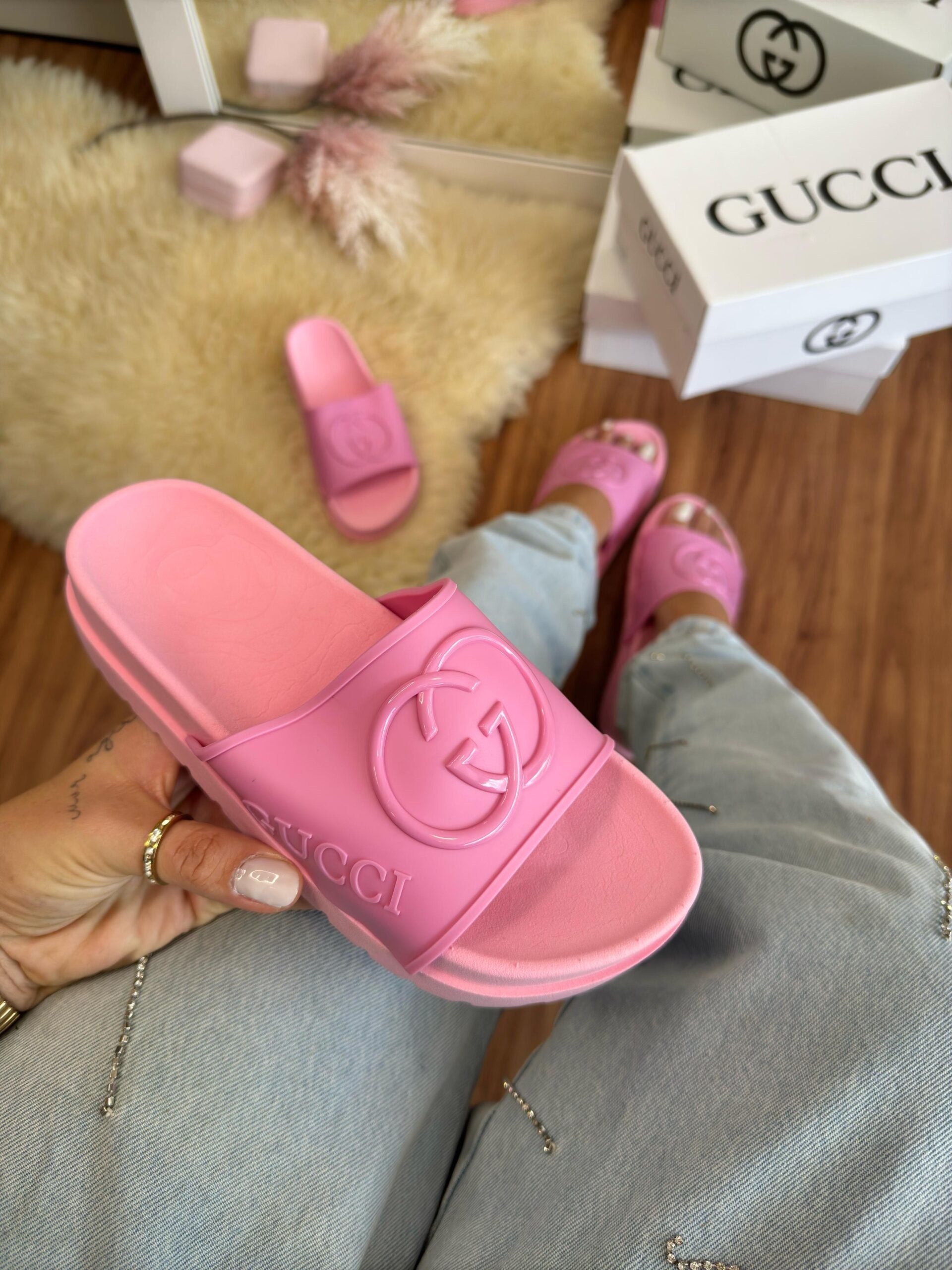 Sandália GUCCI 2024