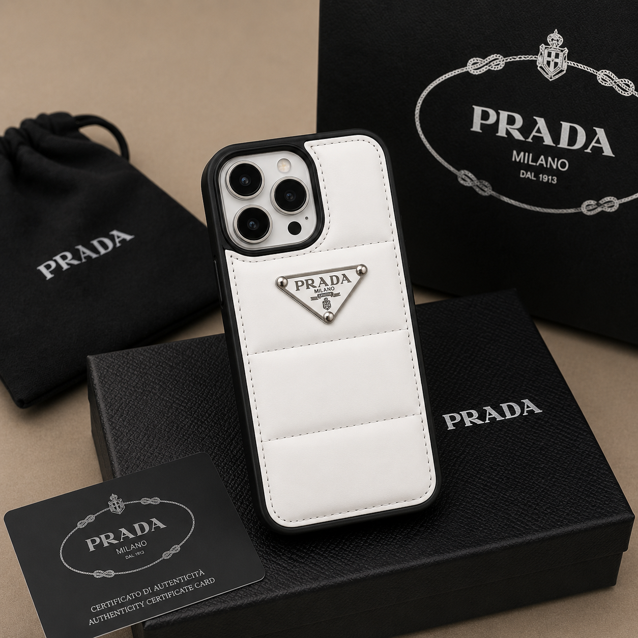 Capa iPhone P.R.A.D.A
