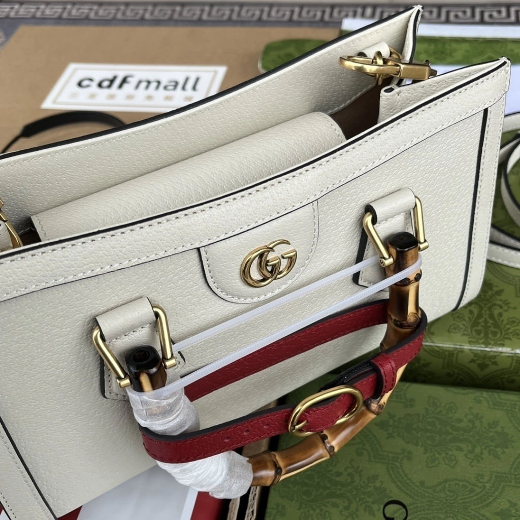 Bolsa Gucci Diana - imagem 4
