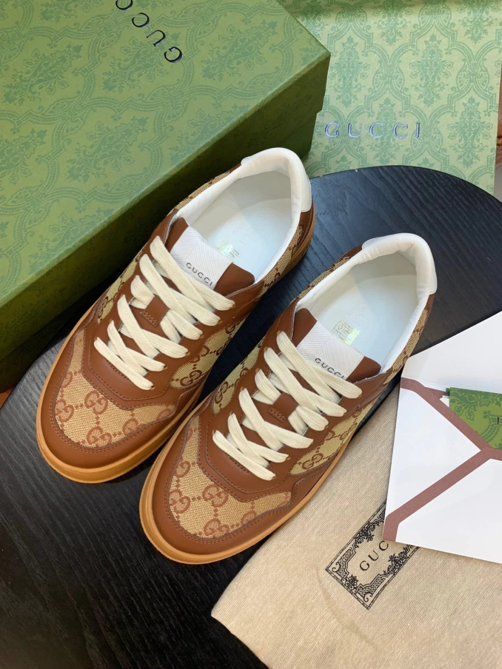 Tenis Gucci Beige