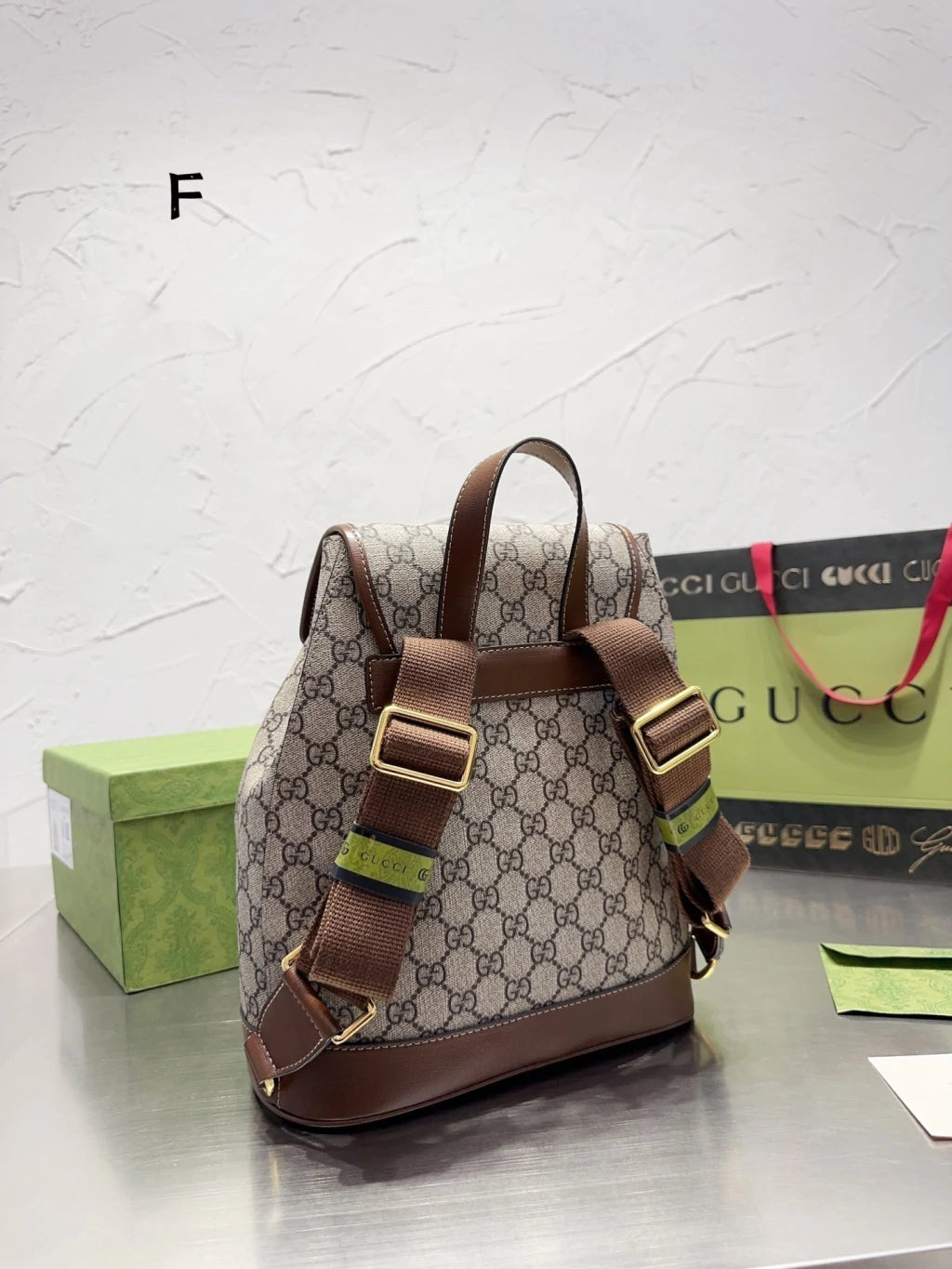 Gucci Mochila GG Supreme de canvas