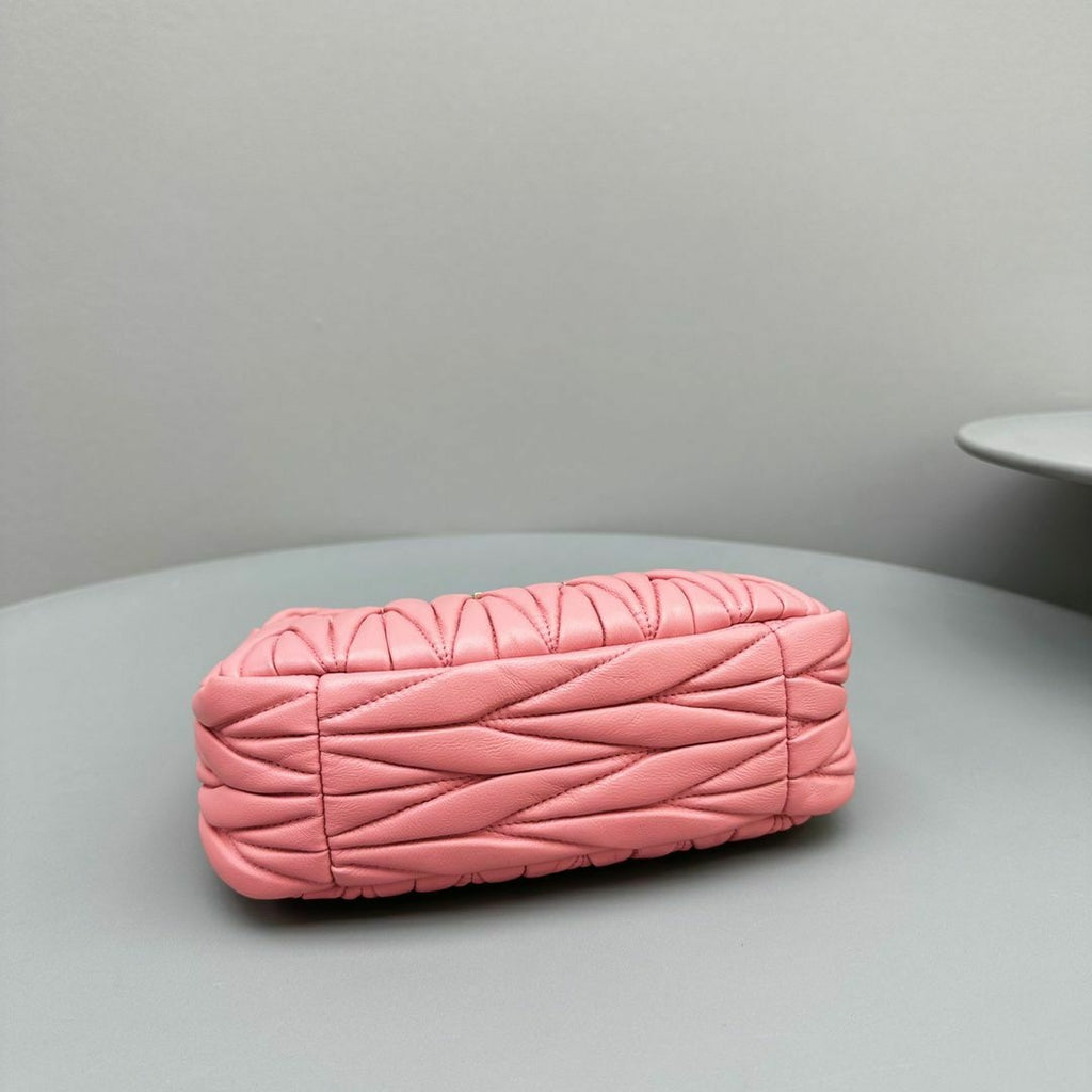 Bolsa MiuMiu hobo Wander couro napa matelassê